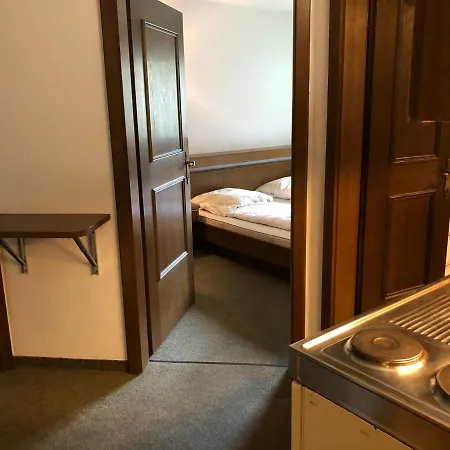 Elfie * サンクト・アントン・アム・アールベルク