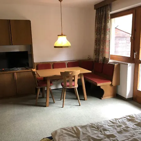 ホテル Elfie サンクト・アントン・アム・アールベルク