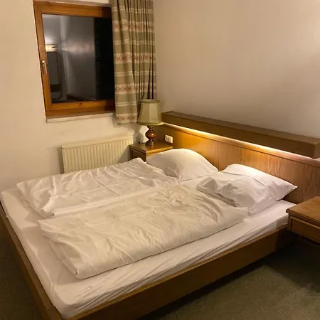 Elfie サンクト・アントン・アム・アールベルク